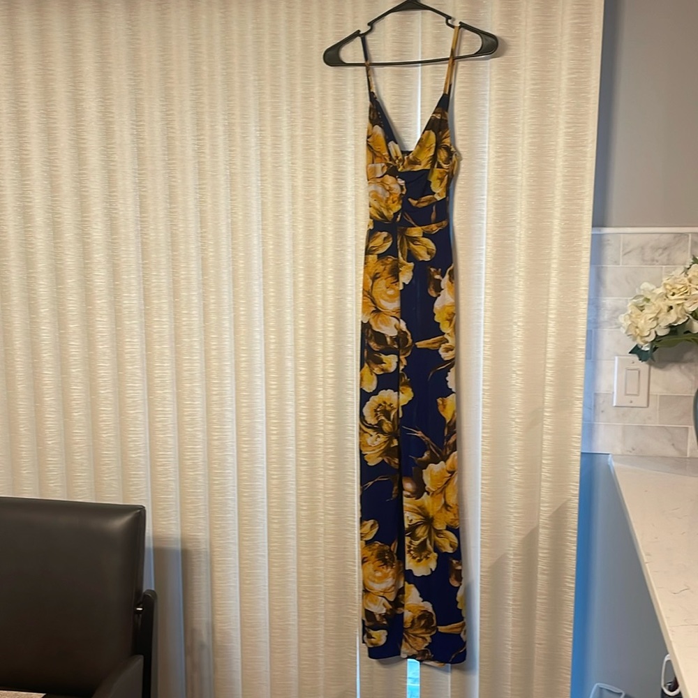 🚨Sold🚨 Floral Jumpsuit